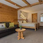 Ambiente Mountain Style Hotel 3*