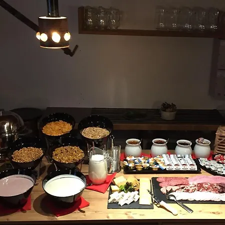 Ambiente Mountain Style ホテル サース フェー